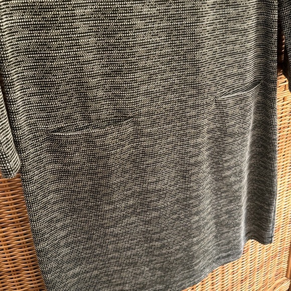 NWT Knee-length black birdseye knit dress with front pockets - Picture 4 of 8